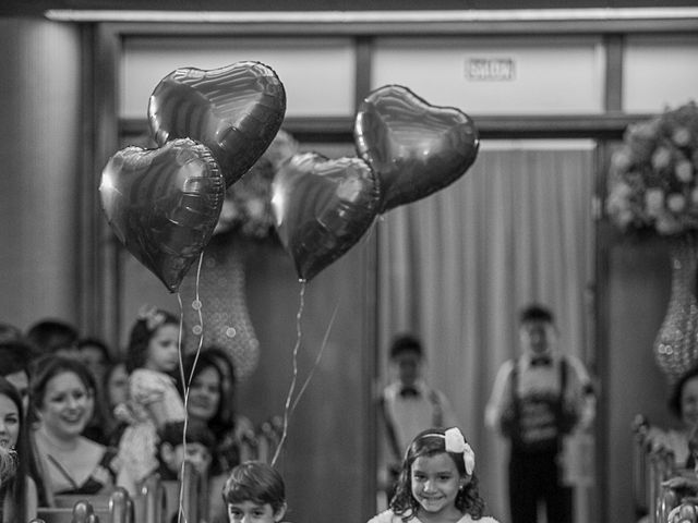 O casamento de Victor e Lúcia em Goiânia, Goiás 24