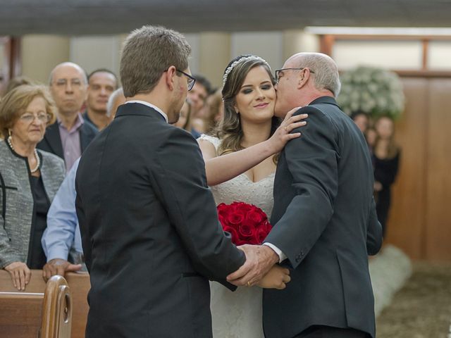 O casamento de Victor e Lúcia em Goiânia, Goiás 29