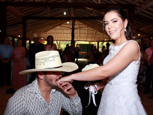 O casamento de Lucas Vitor  e Vanessa  em São Sebastião da Amoreira, Paraná 2