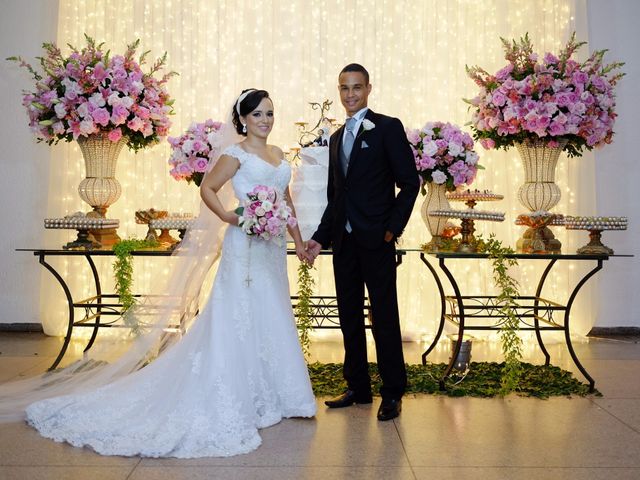 O casamento de Sandro e Stella em Belo Horizonte, Minas Gerais 7