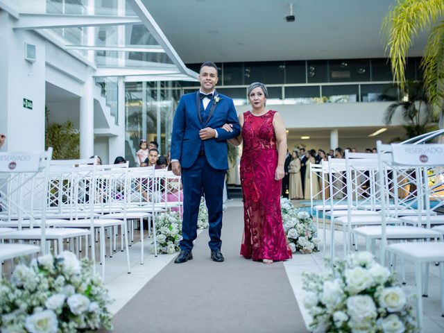 O casamento de Thiago e Leila em Belo Horizonte, Minas Gerais 23