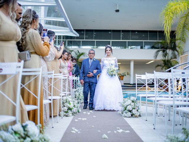 O casamento de Thiago e Leila em Belo Horizonte, Minas Gerais 25