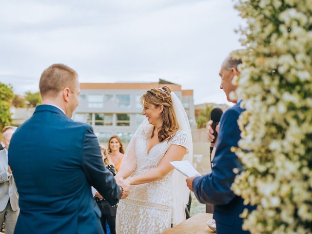 O casamento de Marcelo e MARIA ITATI em Vitória, Espírito Santo 27