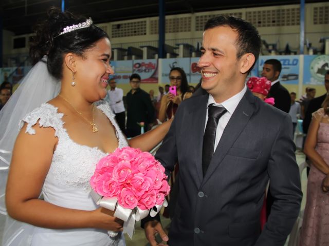 O casamento de Marco Aurélio e Darlene em Central de Minas, Minas Gerais 20
