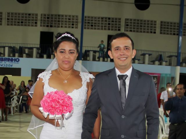 O casamento de Marco Aurélio e Darlene em Central de Minas, Minas Gerais 21