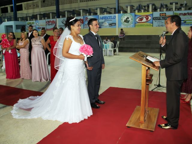 O casamento de Marco Aurélio e Darlene em Central de Minas, Minas Gerais 22