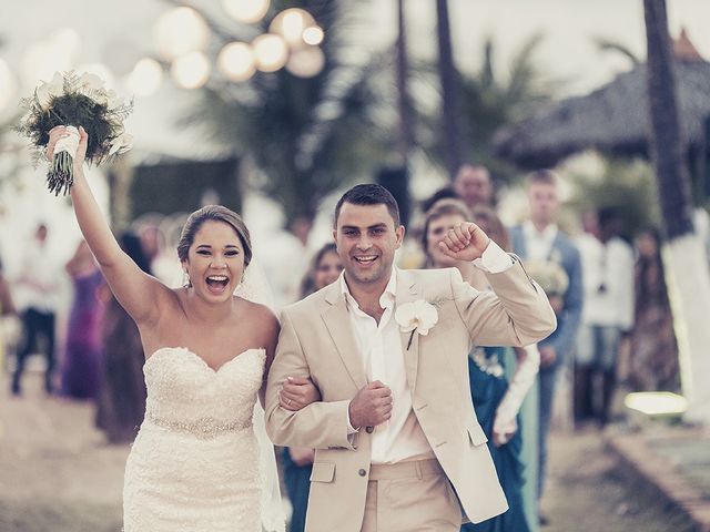 O casamento de Max e Hendy em Barra do Sirinhaém, Pernambuco 35