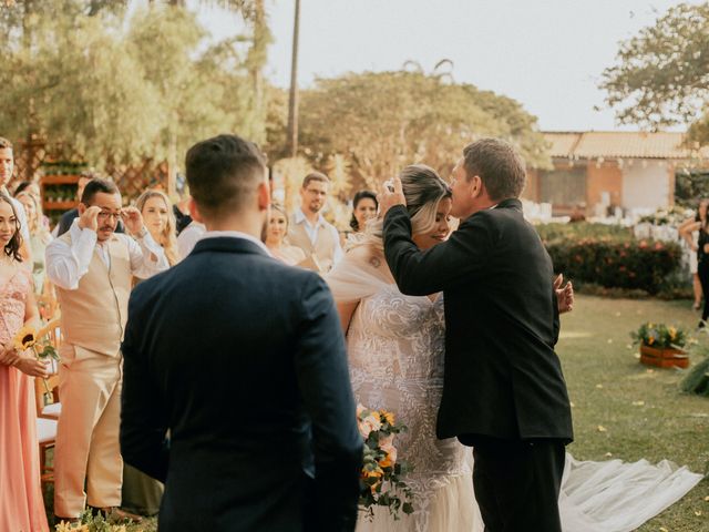 O casamento de Ana Paula e Adriel em Goiânia, Goiás 27