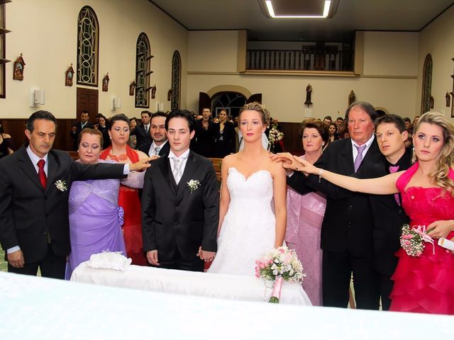 O casamento de Felipi e Janaína em Caxias do Sul, Rio Grande do Sul 17