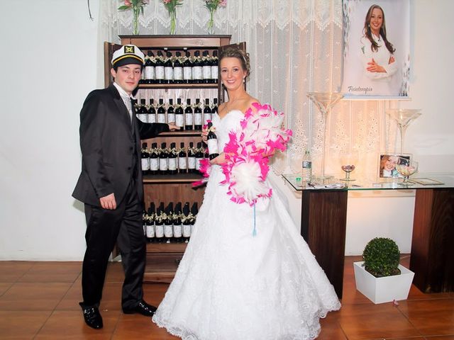 O casamento de Felipi e Janaína em Caxias do Sul, Rio Grande do Sul 23