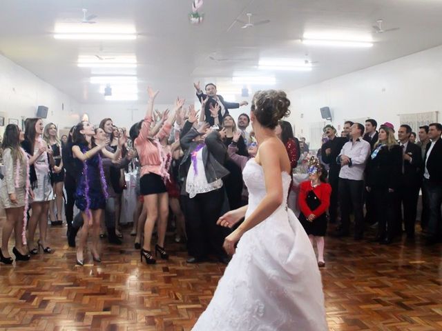 O casamento de Felipi e Janaína em Caxias do Sul, Rio Grande do Sul 32