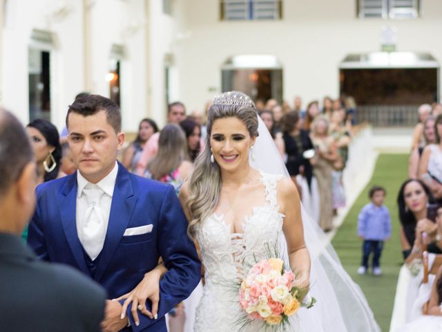 O casamento de Rafael e Dayane em Cataguases, Minas Gerais 20