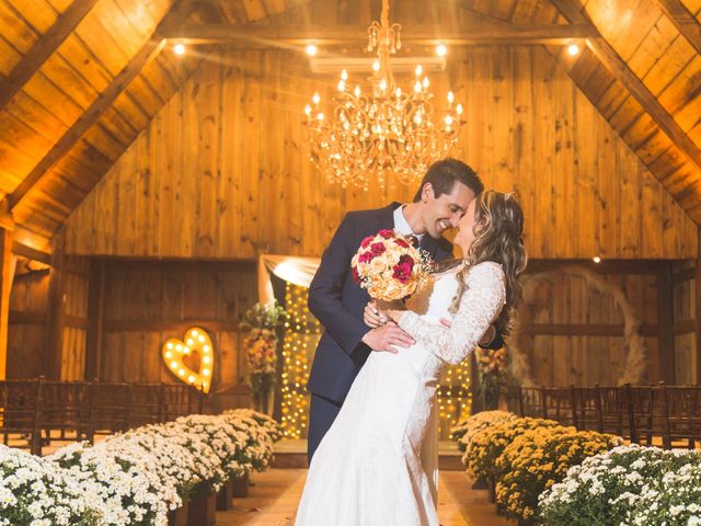 O casamento de Heleno e Elisandra em Caxias do Sul, Rio Grande do Sul 21