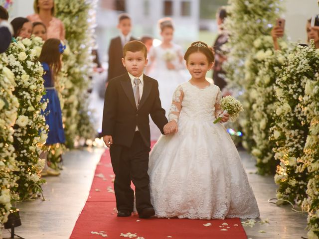 O casamento de João e Daniele em Bom Jardim, Pernambuco 12