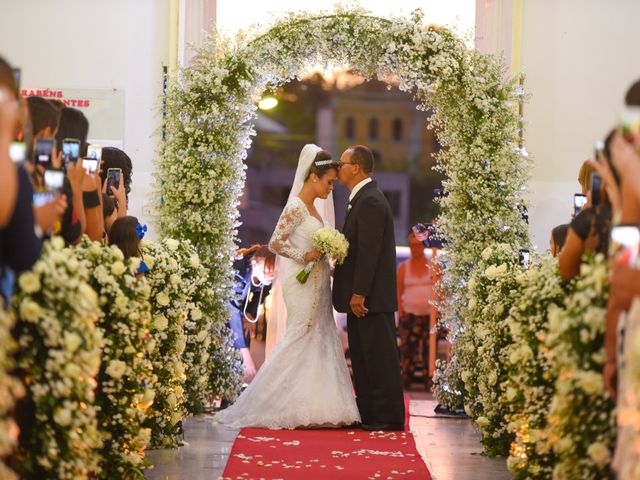 O casamento de João e Daniele em Bom Jardim, Pernambuco 23