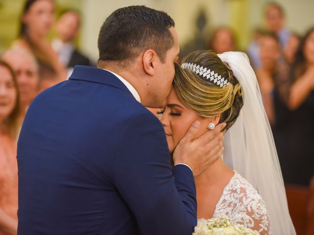 O casamento de João e Daniele em Bom Jardim, Pernambuco 24