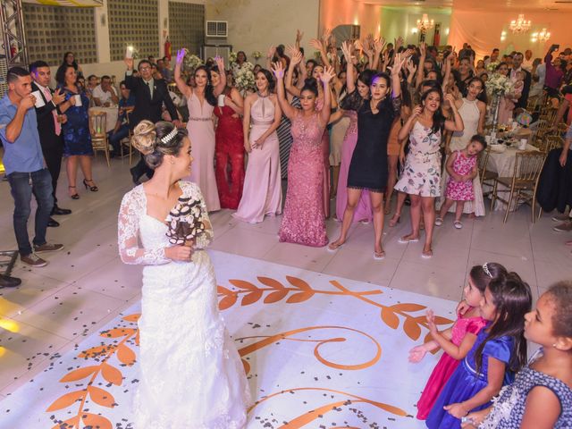 O casamento de João e Daniele em Bom Jardim, Pernambuco 47