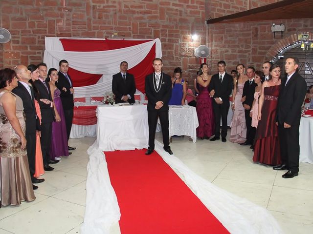 O casamento de Cristiano e Dieine em Caxias do Sul, Rio Grande do Sul 8