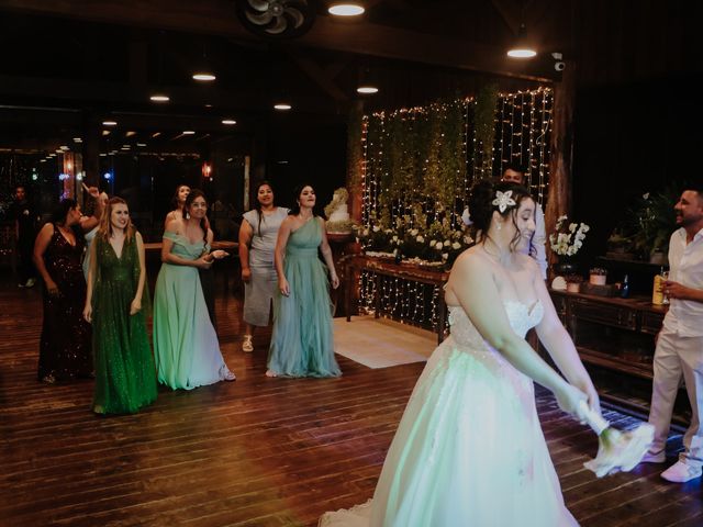 O casamento de Gelson e Palloma em Bombinhas, Santa Catarina 61