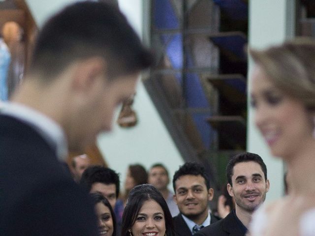 O casamento de João Renato e Tatiane  em Londrina, Paraná 41
