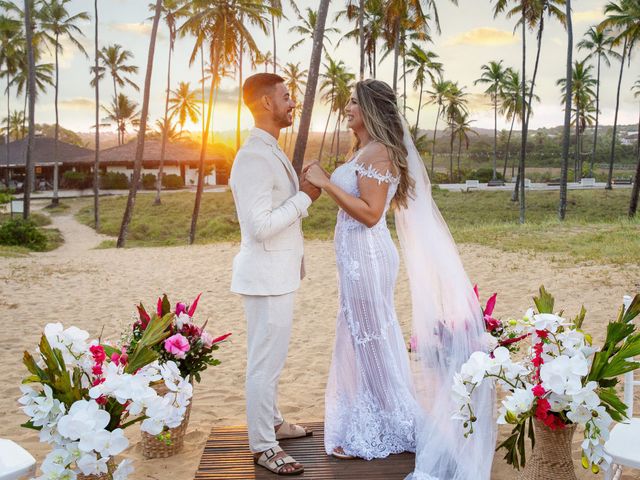 O casamento de Douglas e Helen em Mata de São João, Bahia 41