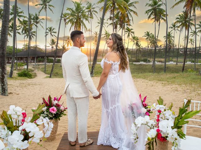 O casamento de Douglas e Helen em Mata de São João, Bahia 42