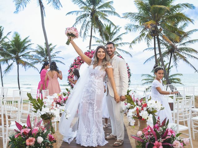 O casamento de Douglas e Helen em Mata de São João, Bahia 48