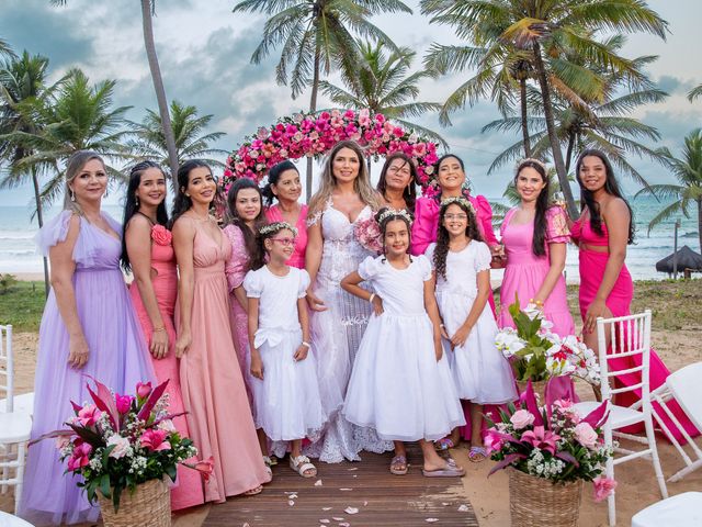 O casamento de Douglas e Helen em Mata de São João, Bahia 51