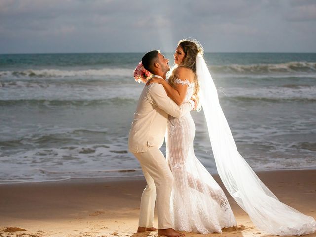 O casamento de Douglas e Helen em Mata de São João, Bahia 57