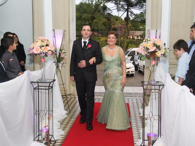 O casamento de Robinson e Fabiola em Flores da Cunha, Rio Grande do Sul 10