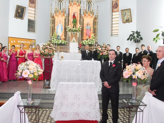 O casamento de Robinson e Fabiola em Flores da Cunha, Rio Grande do Sul 11