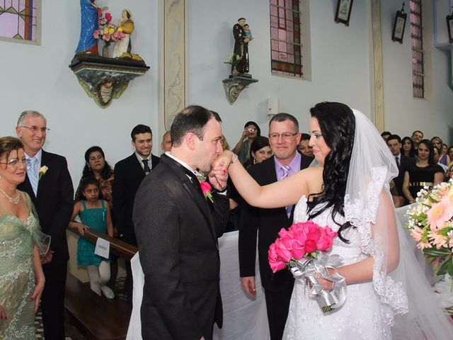 O casamento de Robinson e Fabiola em Flores da Cunha, Rio Grande do Sul 13