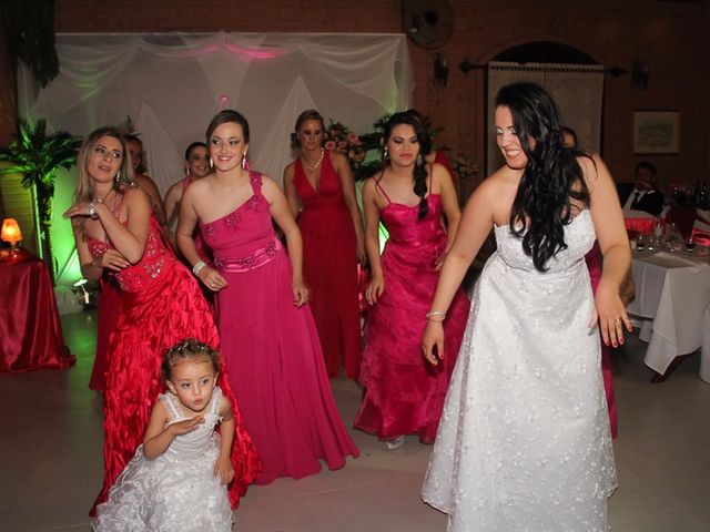 O casamento de Robinson e Fabiola em Flores da Cunha, Rio Grande do Sul 34