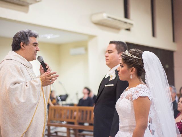 O casamento de Adriano e Camila em Vitória, Espírito Santo 30