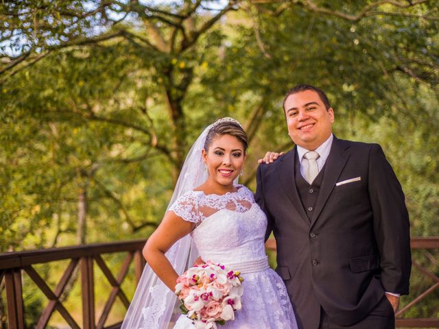 O casamento de Adriano e Camila em Vitória, Espírito Santo 119