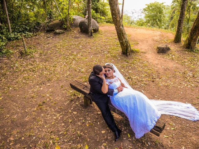 O casamento de Adriano e Camila em Vitória, Espírito Santo 160