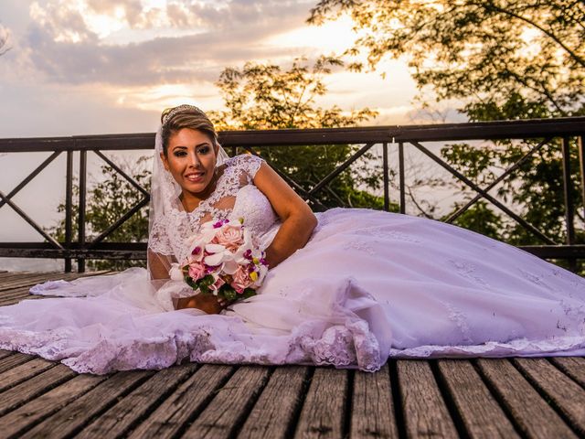 O casamento de Adriano e Camila em Vitória, Espírito Santo 162