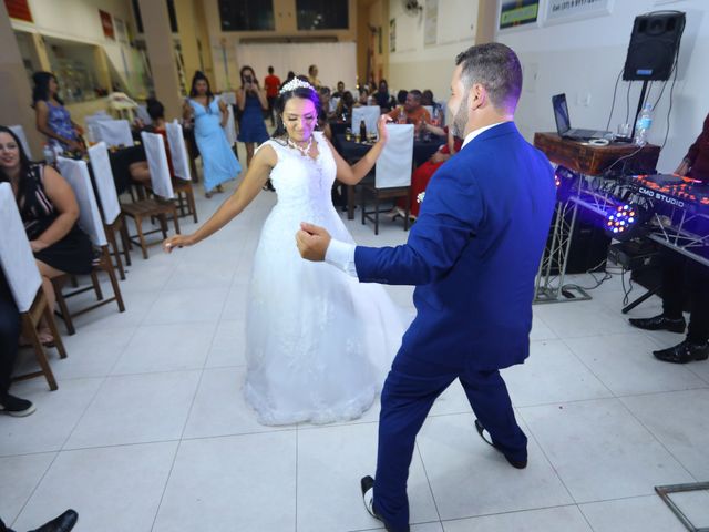 O casamento de Ederson  e Thaís  em Perdigão, Minas Gerais 27