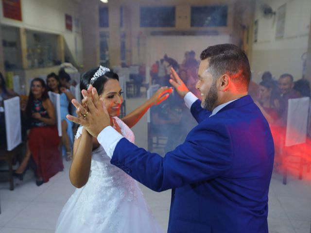 O casamento de Ederson  e Thaís  em Perdigão, Minas Gerais 34