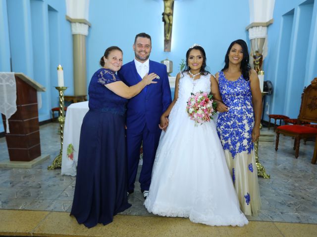 O casamento de Ederson  e Thaís  em Perdigão, Minas Gerais 72