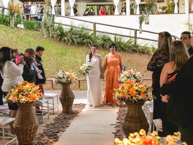 O casamento de Danilo e Livia em Mairiporã, São Paulo Estado 22