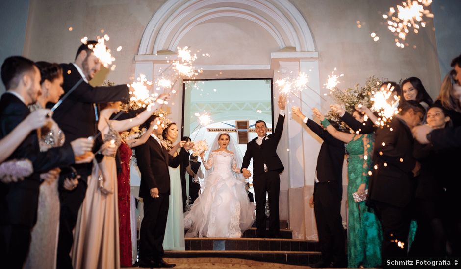 O casamento de André e Thais em São Roque do Canaã, Espírito Santo