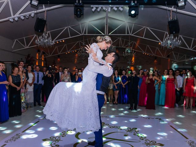 O casamento de Bruno e Larissa em Curitiba, Paraná 24