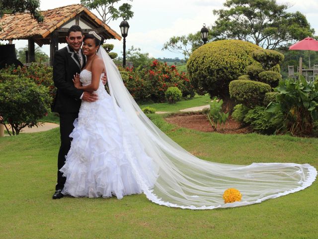 O casamento de André e Lumara em Belo Horizonte, Minas Gerais 13