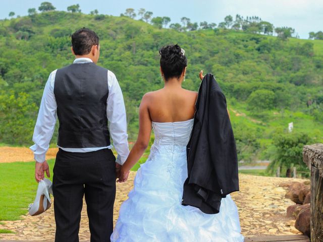 O casamento de André e Lumara em Belo Horizonte, Minas Gerais 15