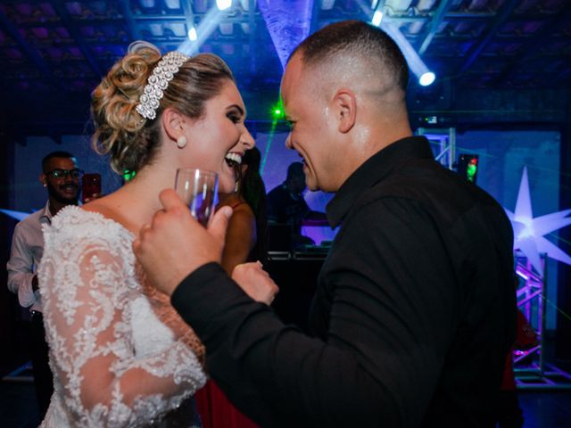 O casamento de Johnson e Thayane em São Gonçalo, Rio de Janeiro 30