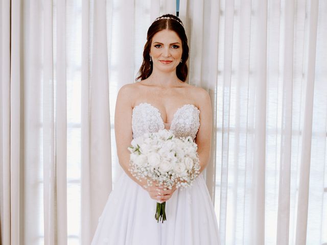 O casamento de Lucas e Viviane em Cuiabá, Mato Grosso 25