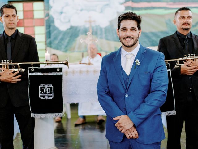 O casamento de Lucas e Viviane em Cuiabá, Mato Grosso 29
