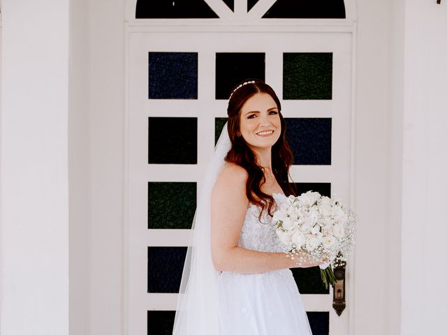 O casamento de Lucas e Viviane em Cuiabá, Mato Grosso 32