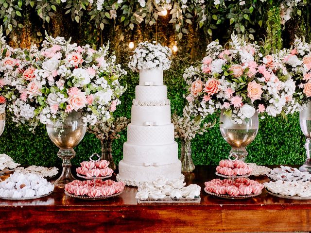 O casamento de Lucas e Viviane em Cuiabá, Mato Grosso 77